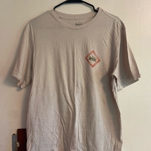 Short sleeve REI Tee size M